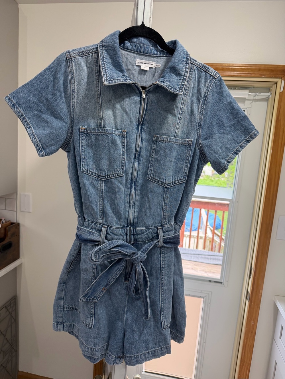Good American Short-Sleeve Denim Zip Romper in Light Blue